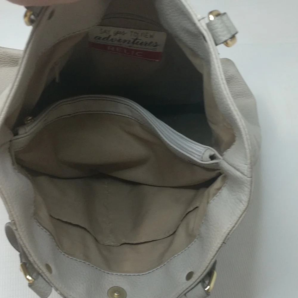 Relic large leather bag. Size  14x13